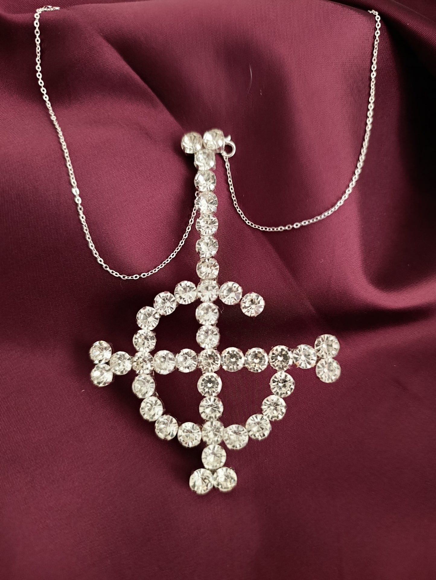Cardi Grucifix – The finishing touch for your Cardinal Copia Cosplay